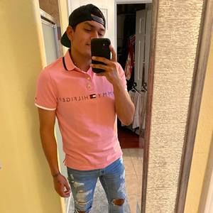 Meet your Posher, Antony augusto